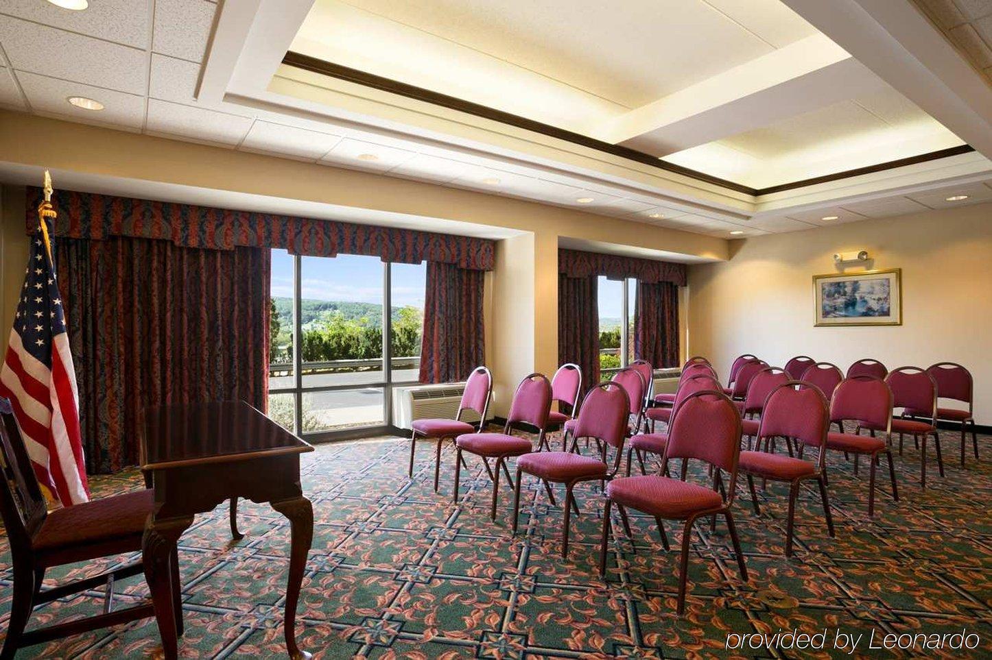 Hotel Hampton Bedford